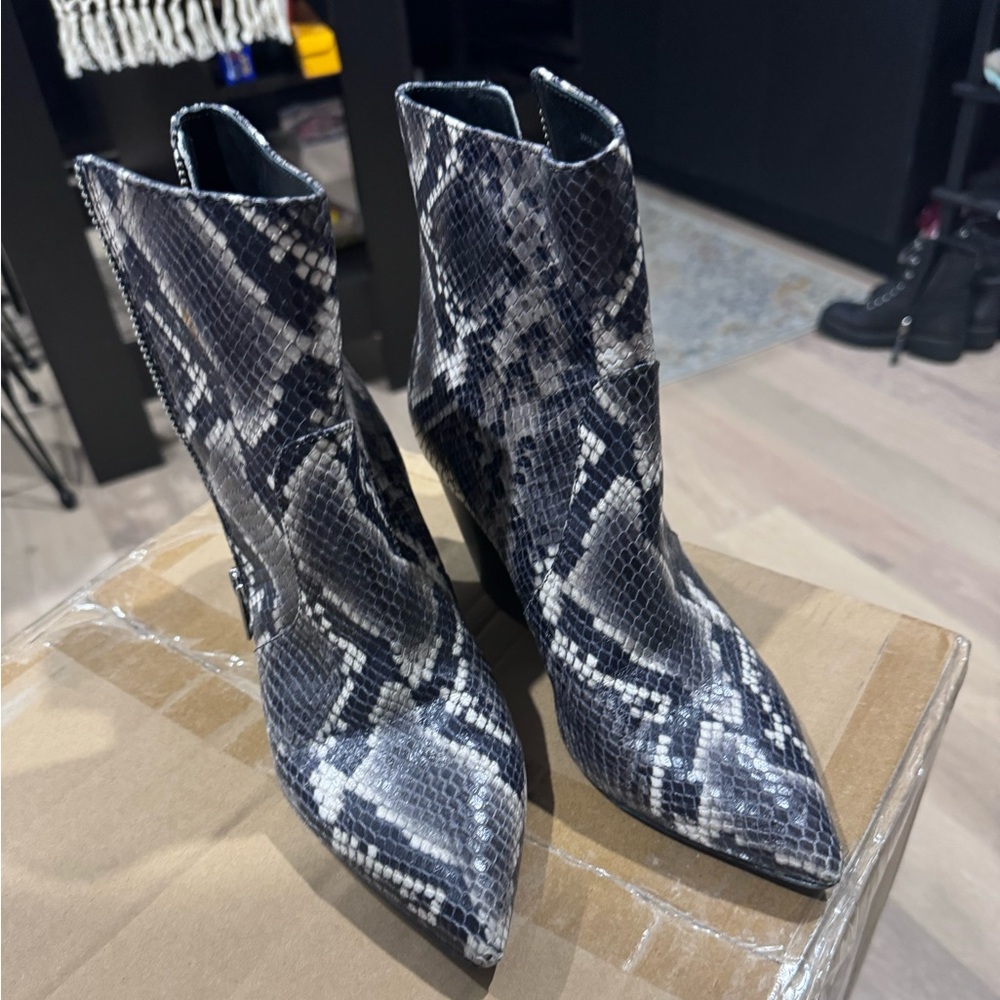 Allsaints leather snake boots Size 38 UK fits 7.5-8 US